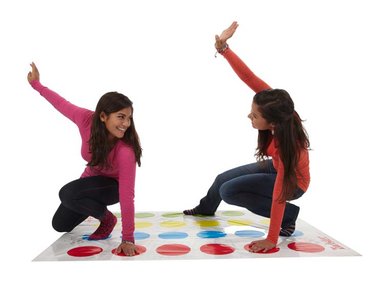 JUEGO HASBRO TWISTER NEW CLASICO - 3
