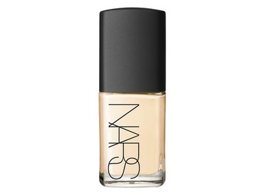 BASE DE MAQUILLAJE NARS SHEER GLOW - 1