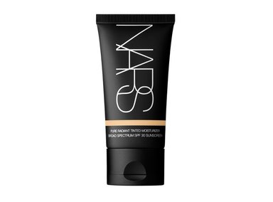 BASE DE MAQUILLAJE NARS PURE RADIANT TINTED MOISTURIZER FINLAND - 1