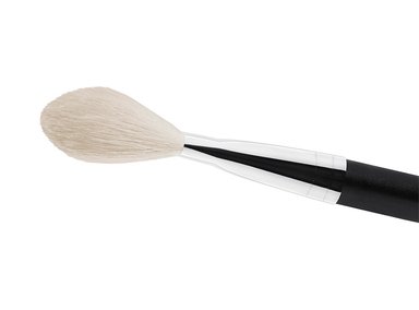 BROCHA DE ROSTRO M∙A∙C 135S LARGE FLAT POWDER - 2