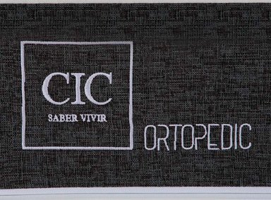 JUEGO DE DORMITORIO CIC CAMA EUROPEA ORTOPEDIC 1.5 PLAZAS + RESPALDO GALES GRIS - 5
