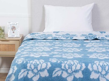 FRAZADA MASHINI NORUEGA 1.5 PLAZAS 200 X 150 CM CELESTE - 1