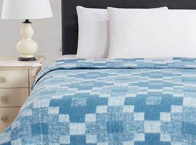 FRAZADA ILLUSIONS JACQUARD 2 PLAZAS 210 X 210 CM CELESTE - 1
