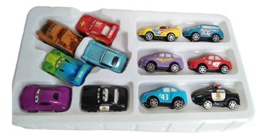 SET JUGUETE CARS RAYO MCQUEEN 12 PIEZAS - 4