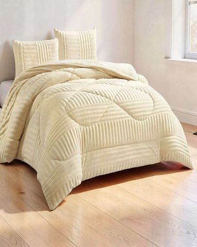 COBERTOR DE PELUDOS LECHE CON TEXTURA  KING COLOR BEIGE - 4