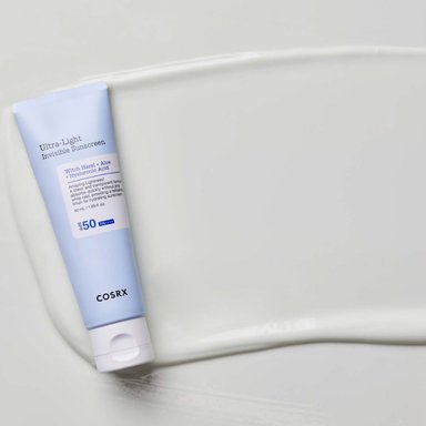 BLOQUEADOR ROSTRO COSRX ULTRA LIGHT INVISIBLE SUNSCREEN - 2