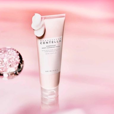 MADAGASCAR CENTELLA POREMIZING DEEP CLEANSING FOAM 125ML - 2