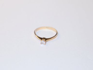 ANILLO DE ORO 18 K  2,5 GRA CON DIAMENTE NATURAL 15 PTS - 1