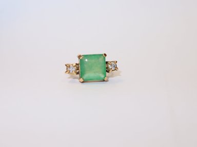 ANILLO DE ORO 18 K CON ESMERALDA Y DIAMANTES NATURALES DE 90 PUNTOS - 1