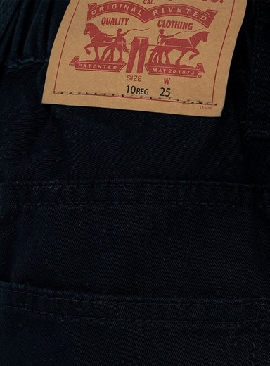 SHORT NIÑO REGULAR TAPER EN COLOR NEGRO LEVIS 91B076-023 - 4