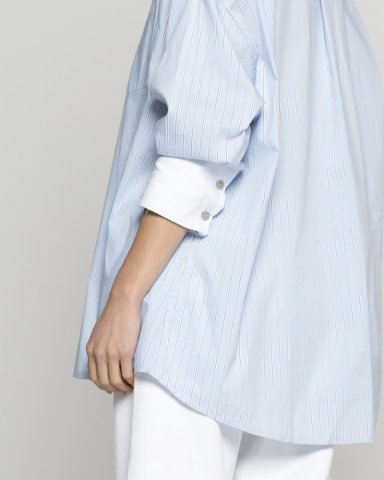 CAMISA MUJER LEILA OVERSIZE CON CUELLO Y PUÑO BLANCO A RAYAS LINEATRE - 3