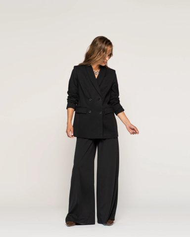 BLAZER NADIA NEGRO CUELLO SOLAPA CRUZADA MANGA LARGA AJUSTADA PUÑO AJUSTADO MUJER - 1