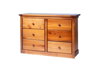 COMODA BERLIN MADERA NOGAL 6 CAJONES - 5