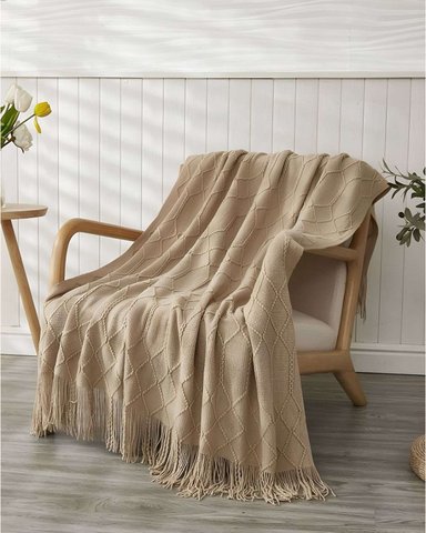 MANTAS PARA SOFAS CAMAS U OFICINAS CON FLECOS 127X152 CM BEIGE - 3