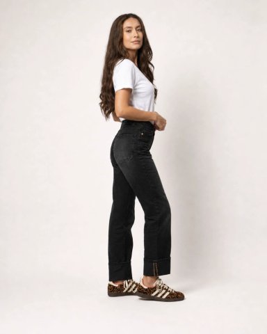 JEANS NEGRO DENIM RECTO TIRO MEDIO MOMCHIC NEGRO - 3