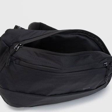 MOCHILA SLING BAG BYRON BLACK BLACK BUBBA - 6