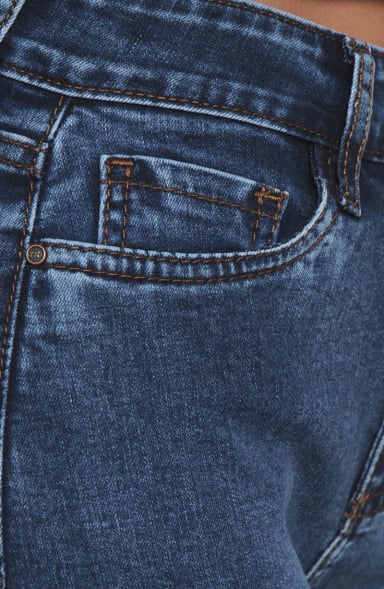JEANS MUJER BASICO RECTO TIRO ALTO PRETINA UN BOTON - 2