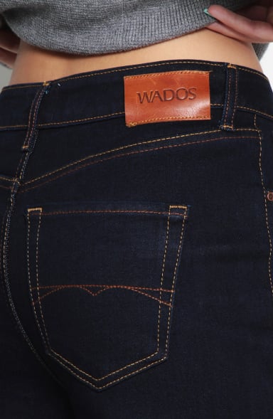 JEANS MUJER WIDE LEG TIRO ALTO  PRETINA BASICA 1 BOTON - 5