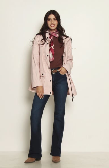 CHAQUETA IMPERMEABLE CON CAPUCHA Y BOLSILLOS - 6
