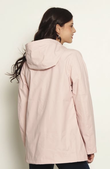 CHAQUETA IMPERMEABLE CON CAPUCHA Y BOLSILLOS - 8