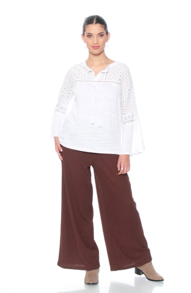 BLUSA MANGA LARGA ACAMPANADA CON BRODERY ESCOTE REDONDO - 4