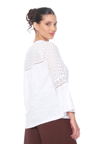 BLUSA MANGA LARGA ACAMPANADA CON BRODERY ESCOTE REDONDO - 6