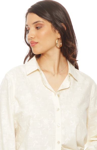 BLUSA MANGA LARGA LINO BORDADO ABOTONADA EN DELANTERO - 2