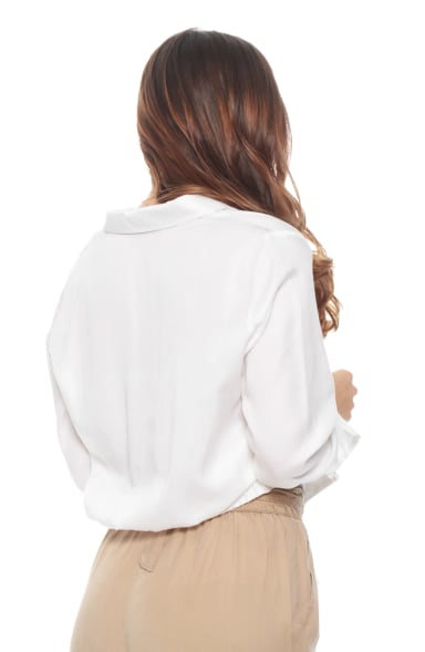 BLUSA LYOCELL MANGA LARGA ABOTONADA EN EL DELANTERO - 6