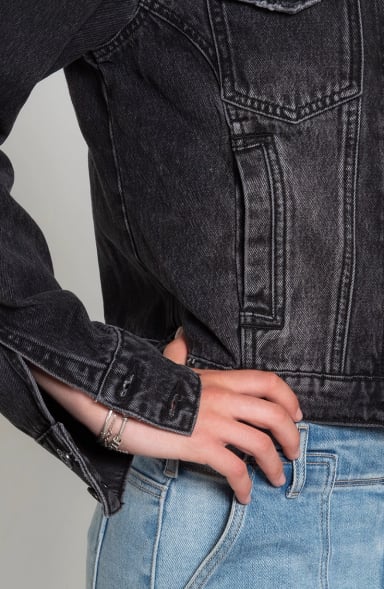 CHAQUETA DENIM MANGA LARGA CON TACHAS ABOTONADA EN DELANTERO - 4