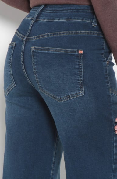 JEANS MUJER CROP CARGO PRETINA ALTA DOS BOTONES - 4