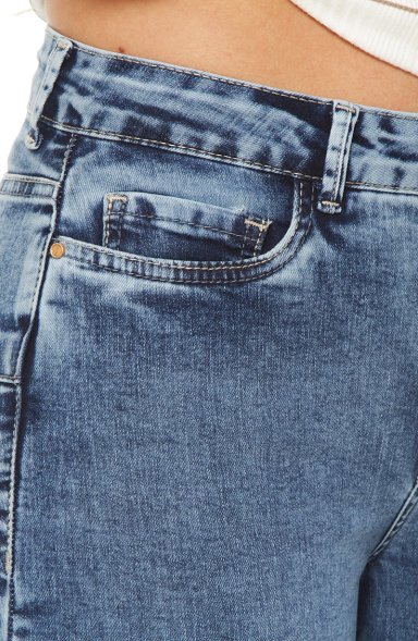 JEANS MUJER FLARE TIRO ALTO PRETINA BASICA UN BOTON PUSH UP - 2