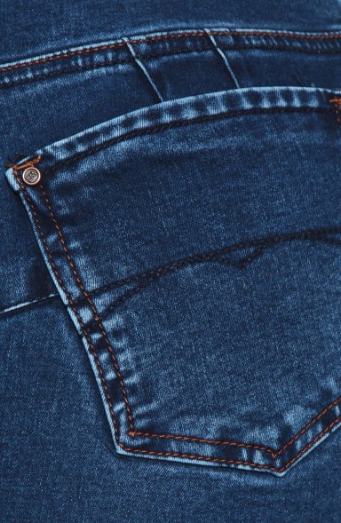 JEANS FLARE TIRO BAJO PRETINA BASICA UN BOTON - 8