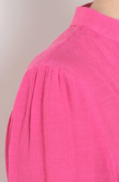 BLUSA MANGA LARGA ESCOTE V ABOTONADA EN DELANTERO - 3
