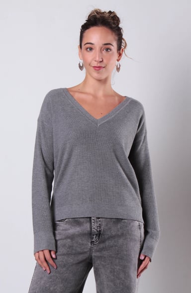 SWEATER MANGA LARGA ESCOTE V - 1
