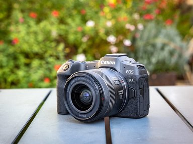CAMARA CANON MIRRORLESS EOS R8 CON LENTE 24-50 STM - 2
