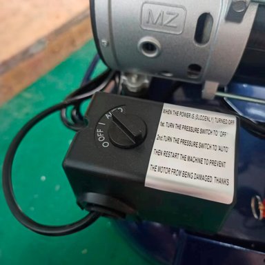 COMPRESOR DENTAL SILENCIOSO 1.5HP 30LITROS - 4