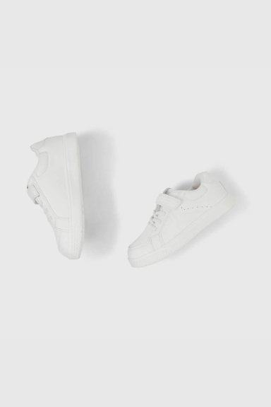 ZAPATILLA ESCOLAR BLANCA CON VELCRO - 4