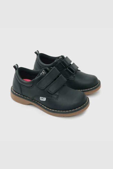 ZAPATO ESCOLAR CLASICO DE CUERO NEGRO CON VELCROS - 1