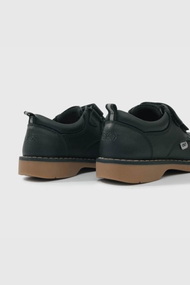 ZAPATO ESCOLAR CLASICO DE CUERO NEGRO CON VELCROS - 5