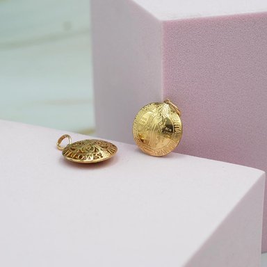 COLGANTE SAN BENITO TROQUELADO ORO 18K AMARILLO - 15MM - 2