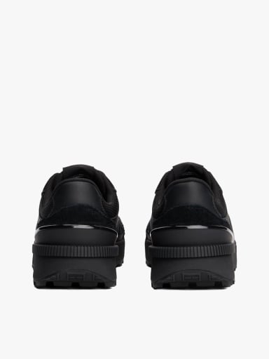 ZAPATILLAS CON SUELA DENTADA - 8