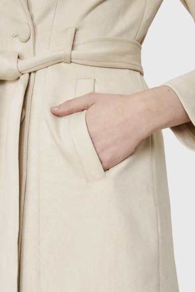 TRENCH LAZO TIPO GAMUZA BEIGE NICOPOLY - 6