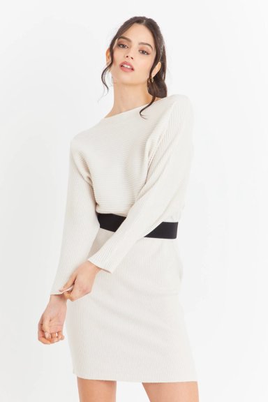VESTIDO ACANALADO BLANCO CON CINTURON NICOPOLY - 1
