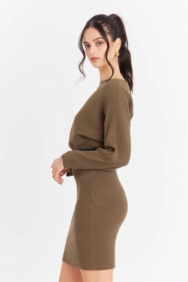 VESTIDO ACANALADO CAFE  CON CINTURON NICOPOLY - 3