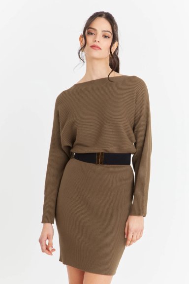 VESTIDO ACANALADO CAFE  CON CINTURON NICOPOLY - 4