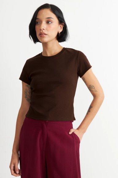 POLERA MANGA CORTA BASICA CAFE  NICOPOLY - 5