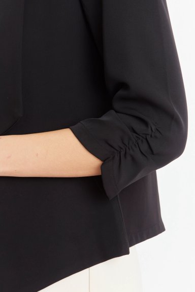 BLAZER MANGA DETALLE DRAPEADO NEGRO NICOPOLY - 6