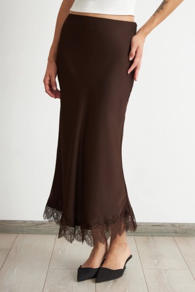 FALDA SATIN ENCAJE EN RUEDO CAFE  NICOPOLY - 3