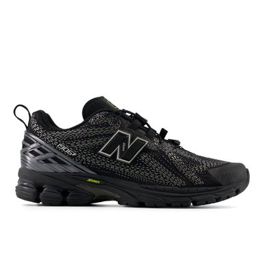 ZAPATILLAS URBANAS UNISEX NEW BALANCE 1906 F NEGRAS/BEIGE - 1