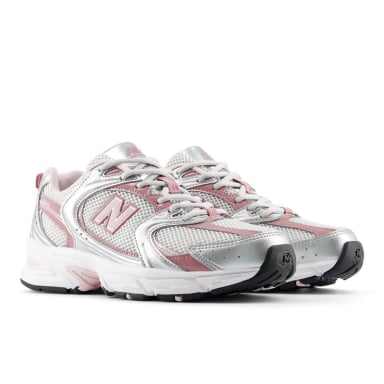 ZAPATILLAS URBANAS UNISEX NEW BALANCE 530 GRIS/ROSADA - 4